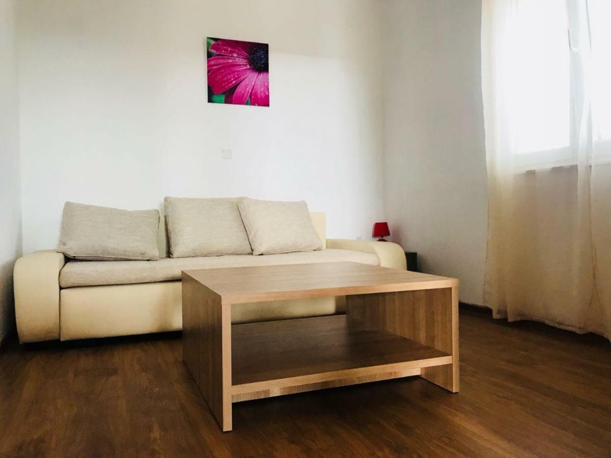 Apartmani Kulas Pakoštane Exterior foto